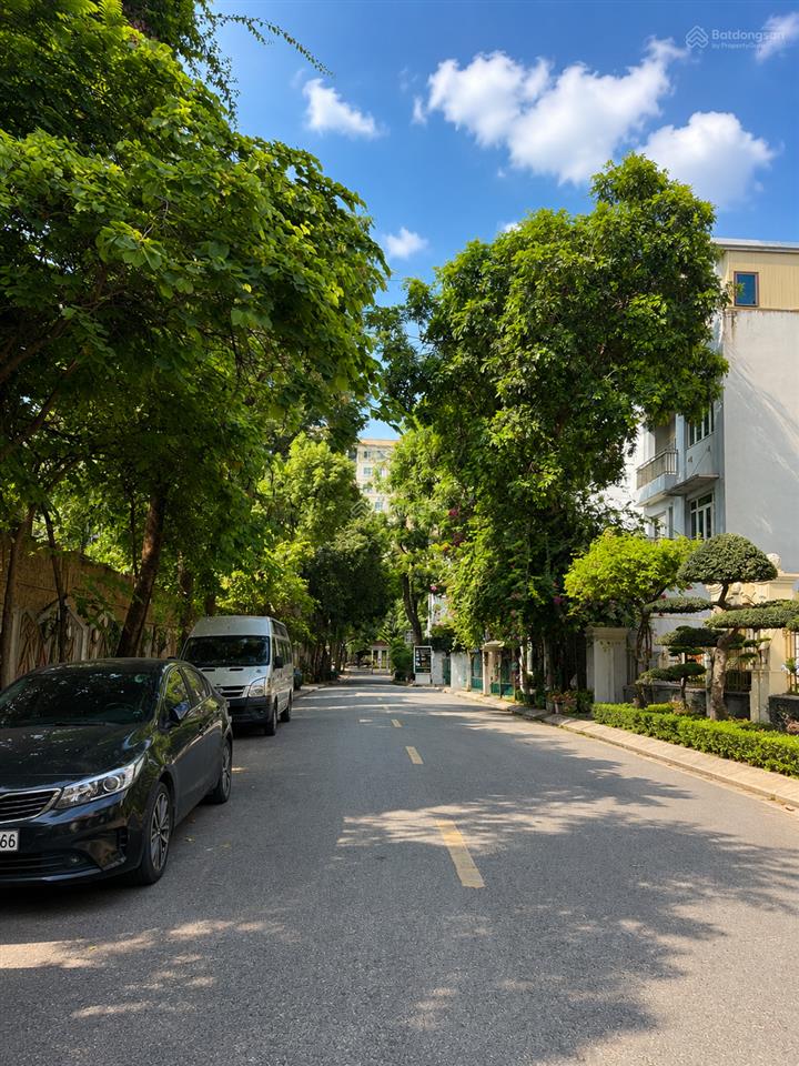 Biệt thự đơn lậpkđt mỹ đình lô góc 3 thoáng 196m thang máy view công viên | 72 tỷ