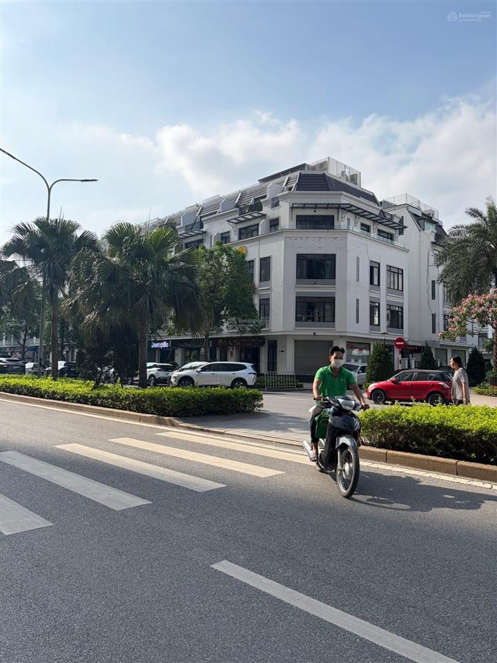 Biệt thự vinhomes hàm nghi | 155m | mt 8m | 4 tầng | thang máy 74 tỷ
