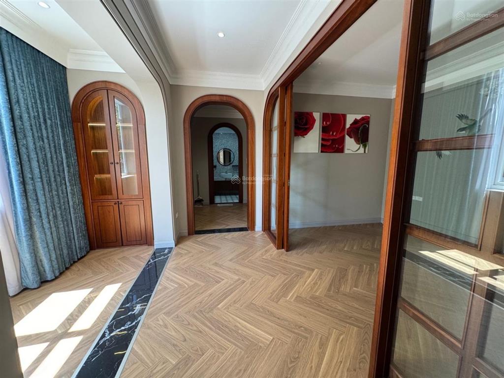 Biệt thự thành phố giao lưu | 170m |lô góc| 4 tầng