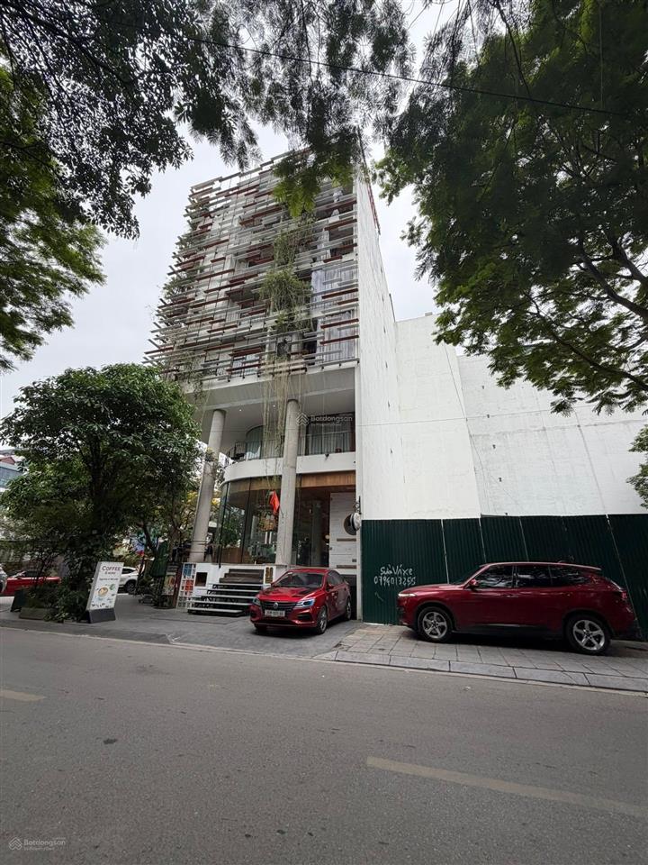 Mặt phố trương công giai137m mt tiền 10m96 tỷ