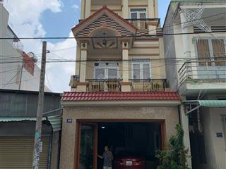 Bán nhà riêng 90m2 chính chủ tại khu hành chính dĩ an