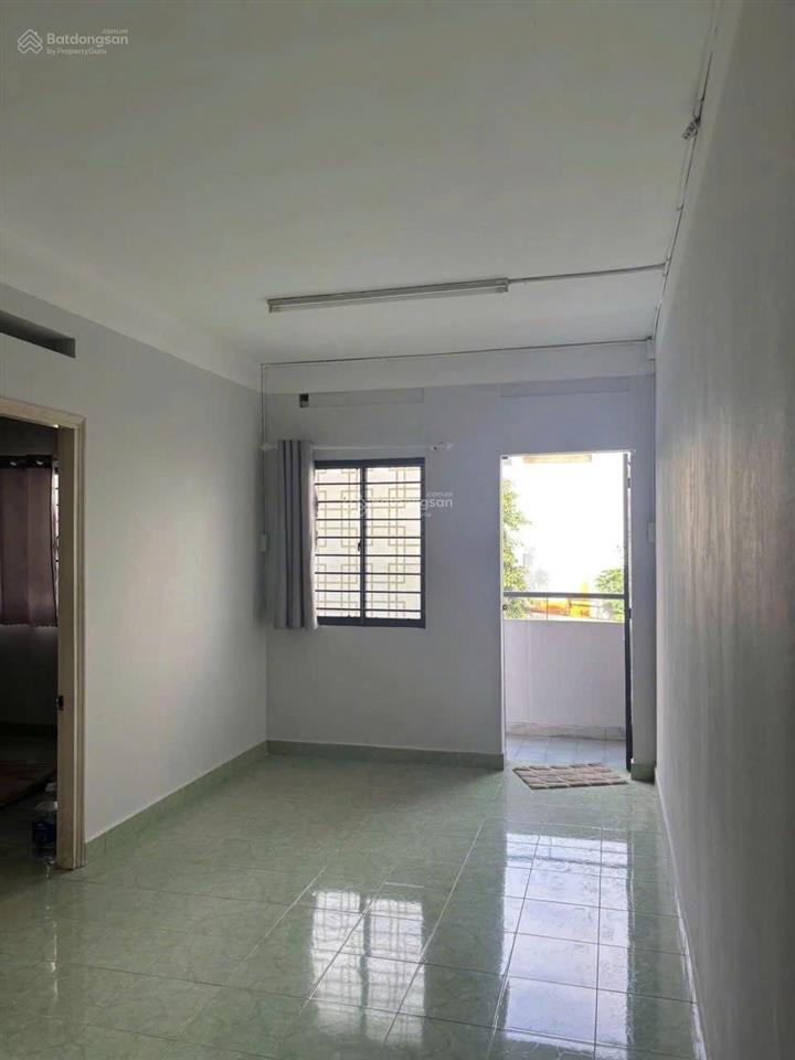 Cho thuê ch bàu cát 2 ngay hồng lạc tân bình 2pn giá 8tr
