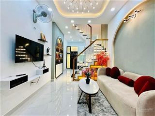 Bán nhà hẻm xe hơi 606 rộng 10m đường 3 tháng 2 phường 14 quận 10, dt 4.4x32m, giá 22.9 tỷ