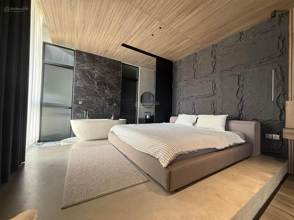 Biệt thự khu vip thảo điền, đường nguyễn ư dĩ, p.an khánh diện tích 580m ngang 15m dài 38m