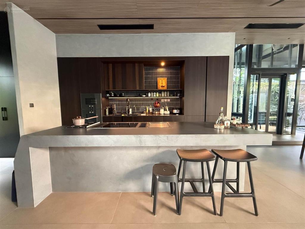 Biệt thự khu vip thảo điền, đường nguyễn ư dĩ, p.an khánh diện tích 580m ngang 15m dài 38m