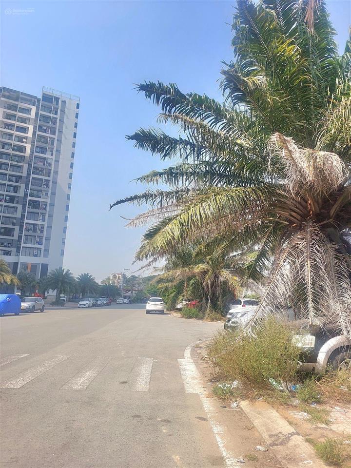 Gấp bán nhà đẹp 4 tầng đường gò cát,diện tích 80m ngang 5m dài 16m tiện ích bủa vây