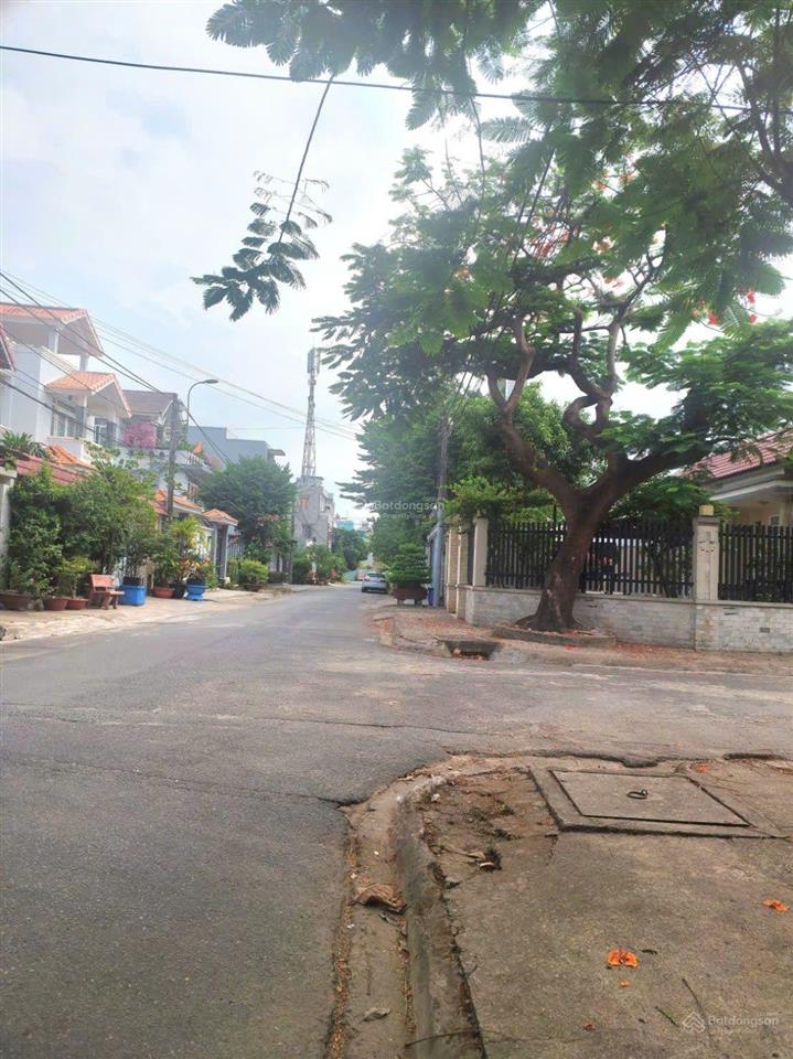 Nhà 2 tầng đường 835 nguyễn duy trinh, sát trung tâm quận 2, ngay vòng xoay phú hữu