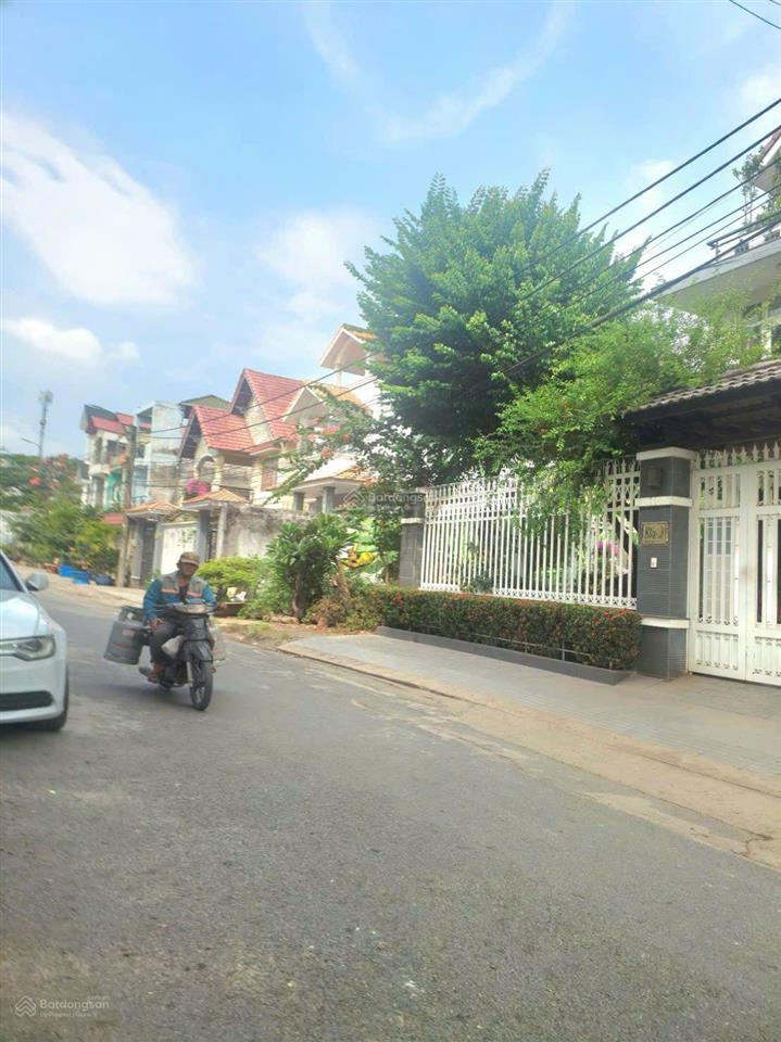 Nhà 2 tầng đường 835 nguyễn duy trinh, sát trung tâm quận 2, ngay vòng xoay phú hữu