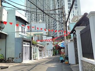 Gấp bán nhà hẻm oto tránh, vị trí đẹp giao thông thuận tiện, 3 tầng kiên cố