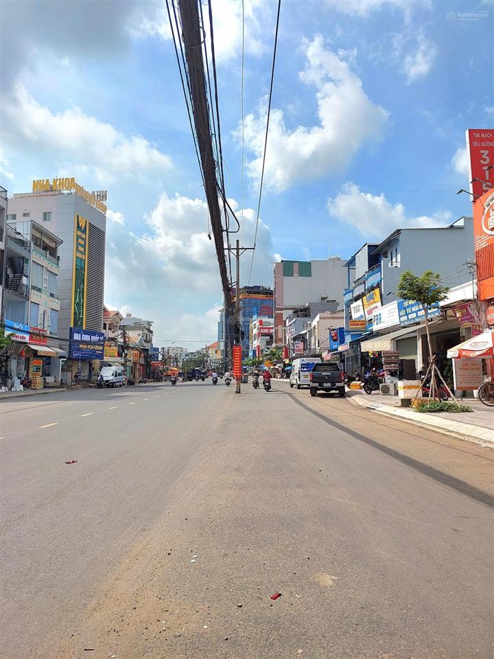 Căn hộ dịch vụ cao cấp vị trí đẹp gần mặt tiền nguyễn thị định, 306m, dòng tiền 165tr/tháng
