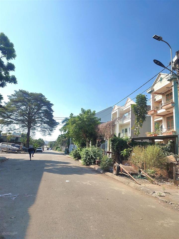 Chính chủ gấp bán biệt thự 4 tầng khu phân lô nguyễn duy trinh, võ chí công, 230m² sát tt q2