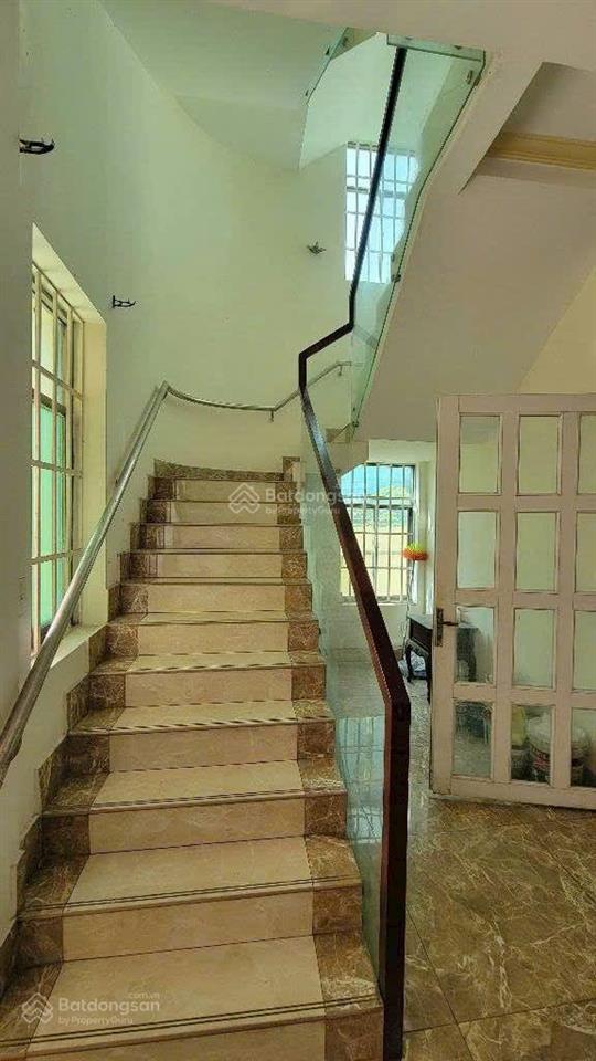 Chính chủ gấp bán biệt thự 4 tầng khu phân lô nguyễn duy trinh, võ chí công, 230m² sát tt q2