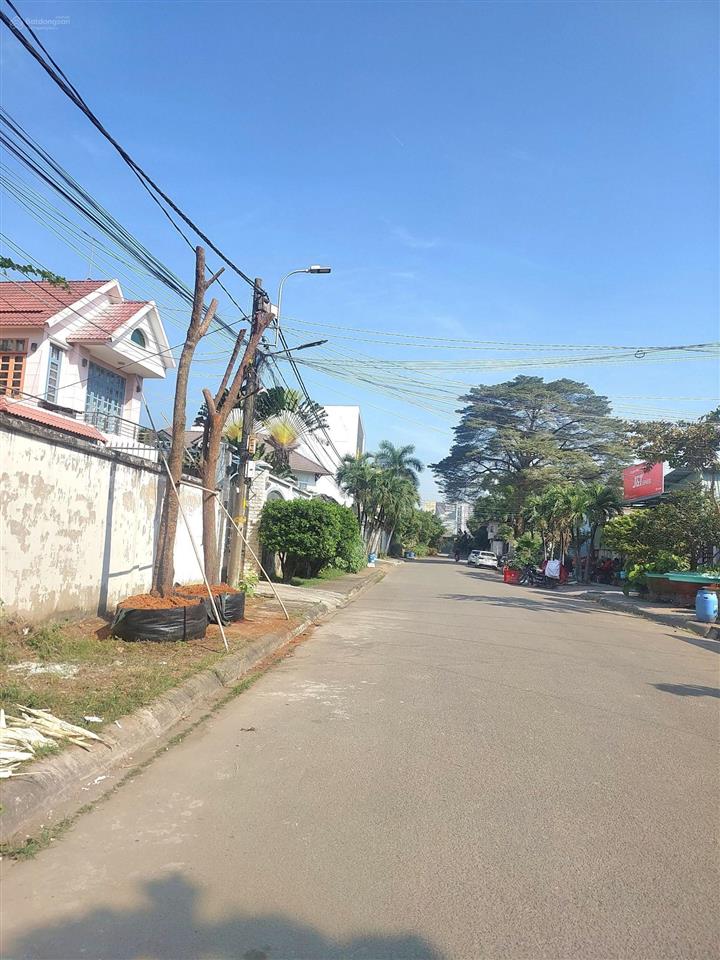 Chính chủ gấp bán biệt thự 4 tầng khu phân lô nguyễn duy trinh, võ chí công, 230m² sát tt q2
