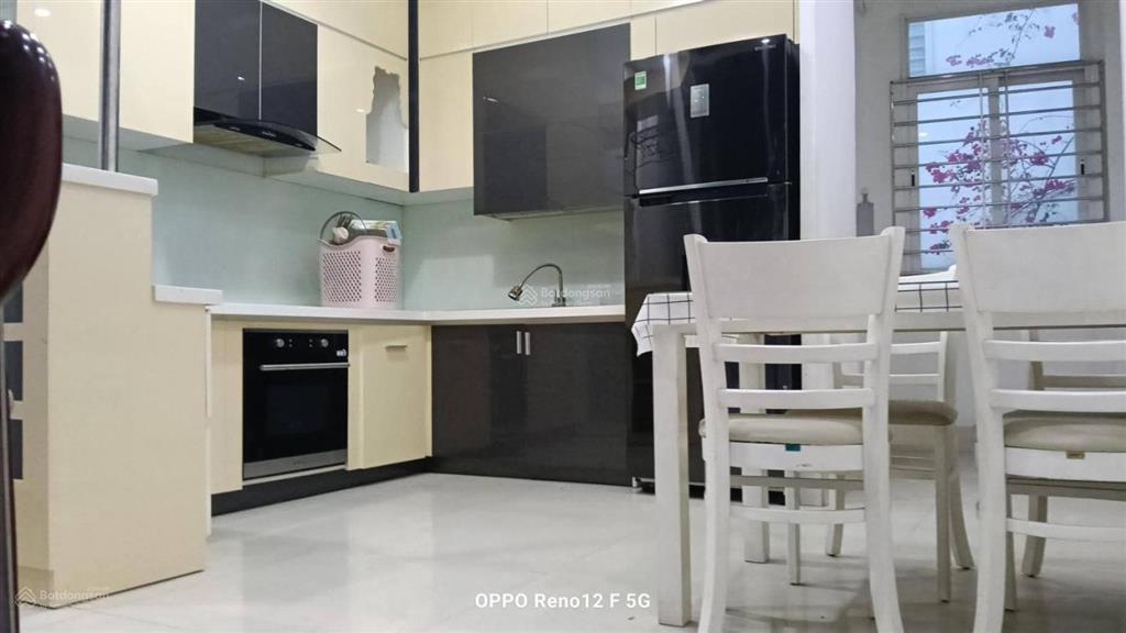 Gấp bán nhà vị trí đẹp ở ngay có 2 mặt tiền đường 28, gần lê văn thịnh, không lỗi phong thủy