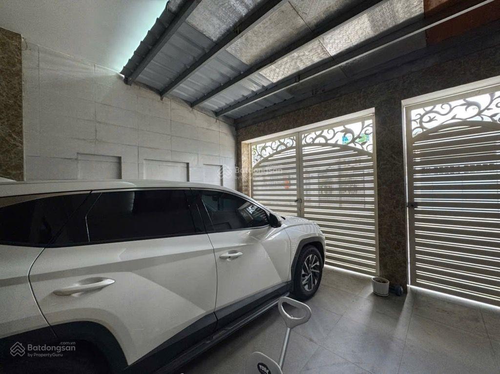 Nhà đẹp khu phân lô ngay vòng xoay phú hữu, nguyễn duy trinh, p. long trường sát trung tâm quận 2