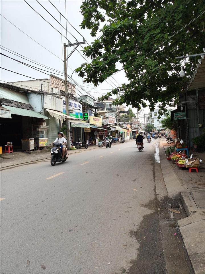Nhà đẹp, vị trí đẹp, mặt tiền kinh doanh sầm uất đường 39, diện tích 76m², ngang 5.5m, rộng rãi