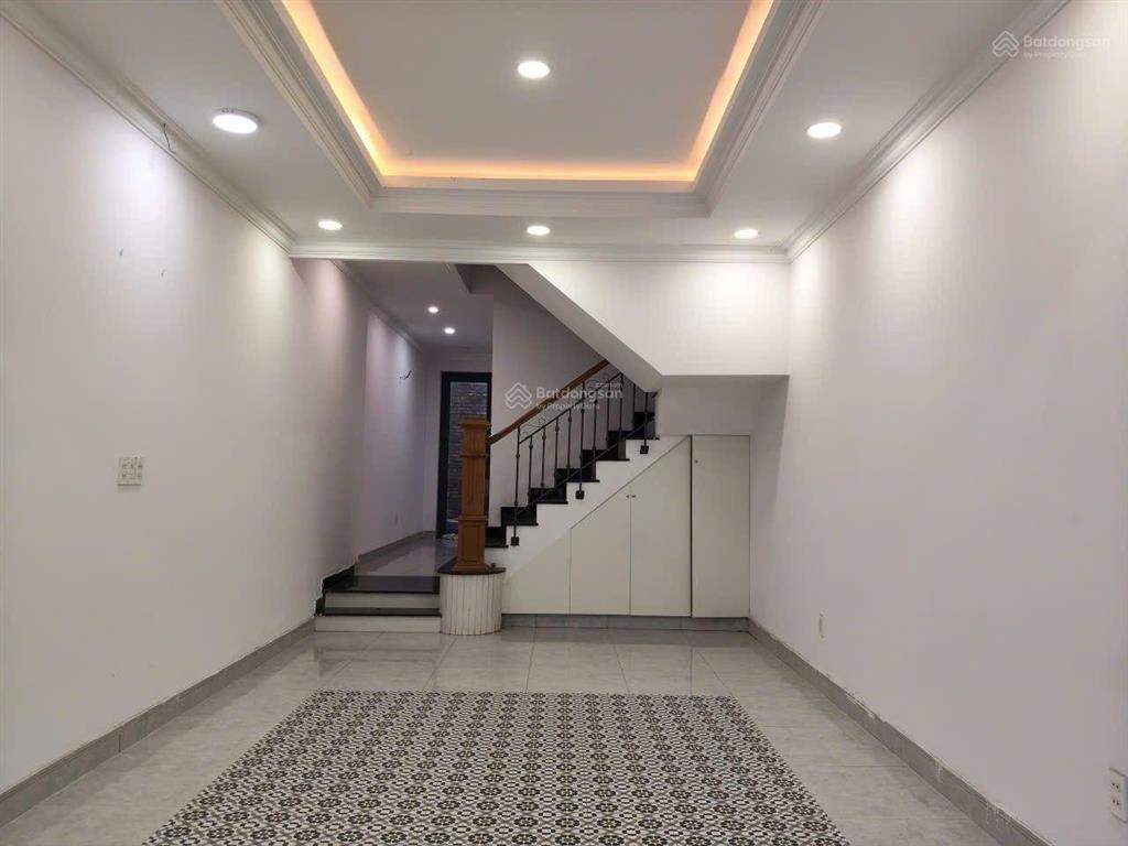 Bán gấp nhà đẹp đường 42 bình trưng hẻm ô tô tránh ô tô vào nhà 78m, công năng đầy đủ cho gia đình