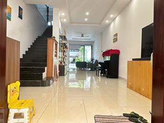 Cần bán biệt thự kdc phước bình, diện tích lớn 351, ngang 12m bề thế, gần kdc bắc rạch chiếc