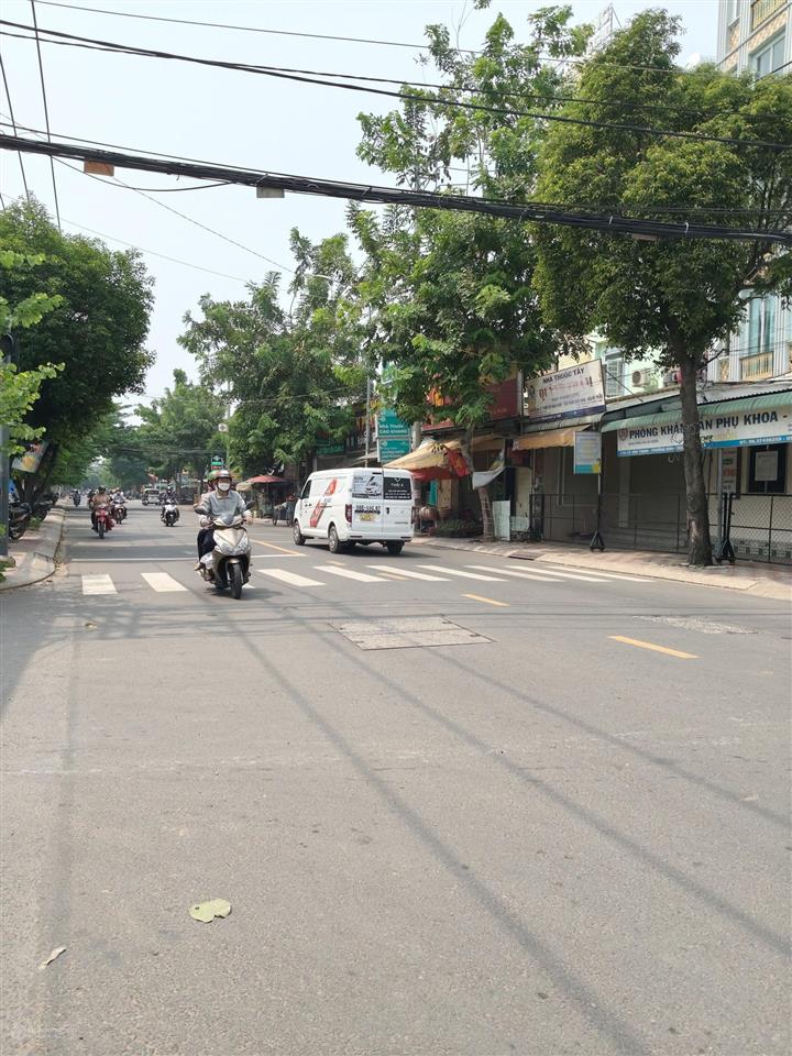 Bán nhà 4tầng ngay trung tâm bình trưng, quận 2 cũ, nhà đã xây dựng 20 năm cực kỳ chắc chắn, mát mẽ