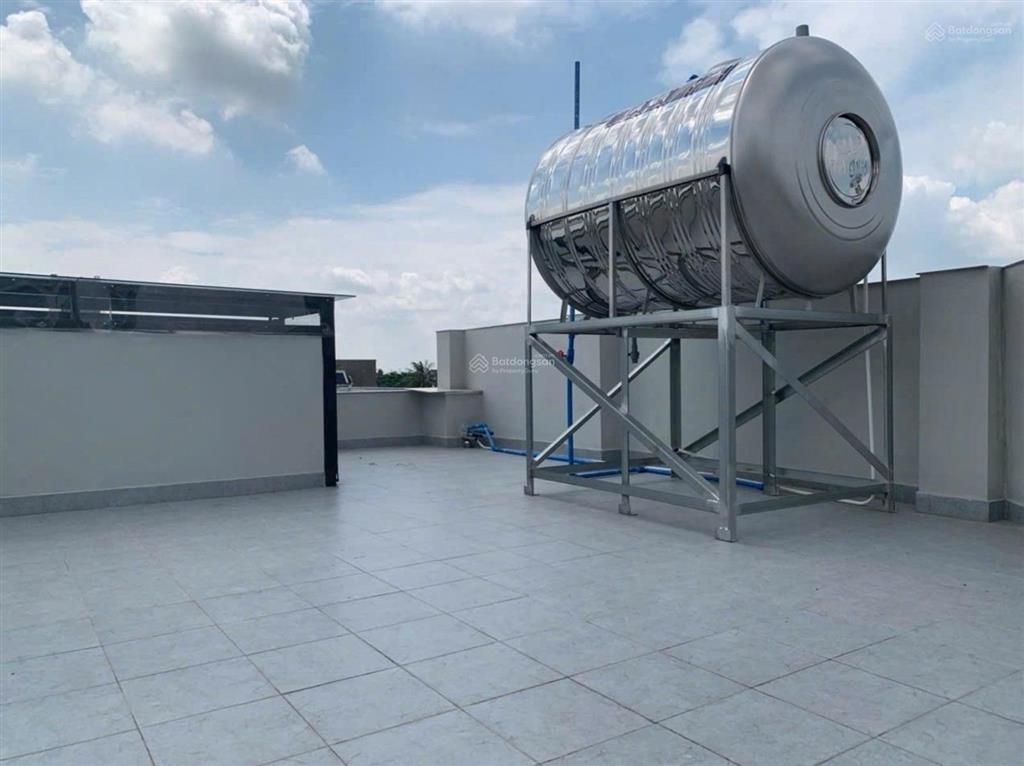 Nhà đẹp oto ngủ trong nhà sát mặt tiền nguyễn duy trinh gần chợ long trường, dt đẹp 5.5m dài 20m