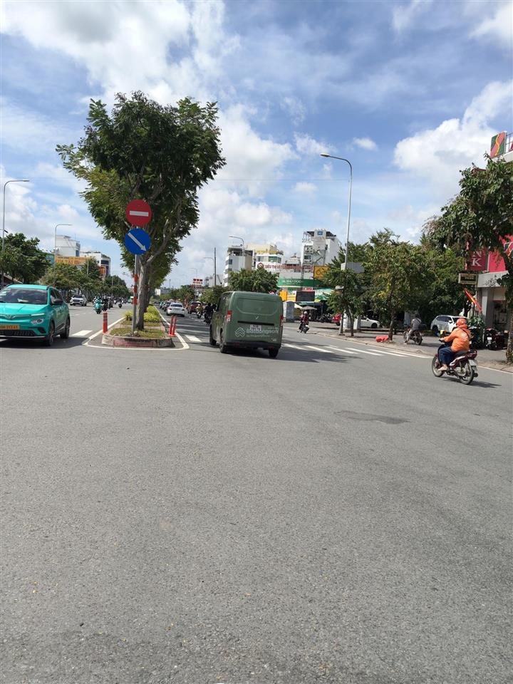 Nhà 2 tầng hiếm có chỉ vài bước chân ra bờ sông ngắm pháo hoa,ra mặt tiền trần não 3 phút,hxh