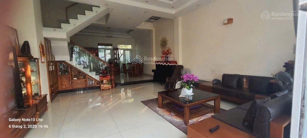 Bán nhà đẹp đường ô tô thông lê văn thịnh, 79m ngang 5.5m, 5pn, nhà xây tâm huyết vào ở ngay