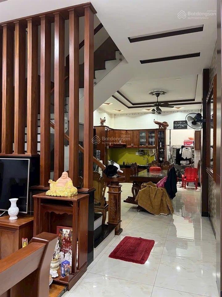 Bán gấp giảm mạnh 23 tỷ còn 19 tỷ,nhà mặt tiền đường 20m,nguyễn tư nghiêm,ở hay kinh doanh đều tốt
