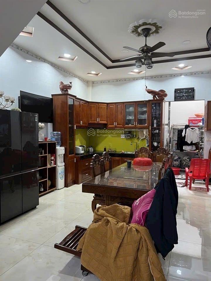 Bán gấp giảm mạnh 23 tỷ còn 19 tỷ,nhà mặt tiền đường 20m,nguyễn tư nghiêm,ở hay kinh doanh đều tốt