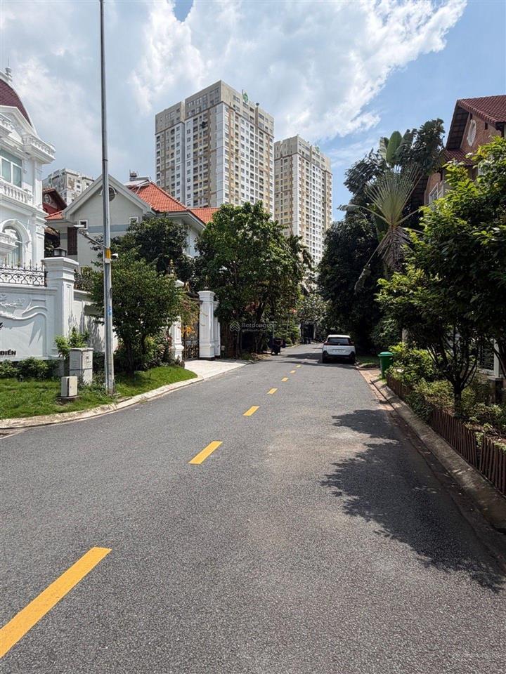Bán biệt thự đẳng cấp giới siêu giàu khu compound nguyễn văn hưởng thông số đẹp 777,7m2