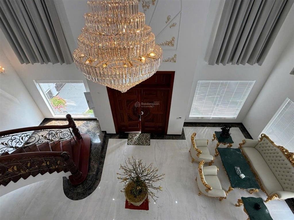 Bán biệt thự đẳng cấp giới siêu giàu khu compound nguyễn văn hưởng thông số đẹp 777,7m2