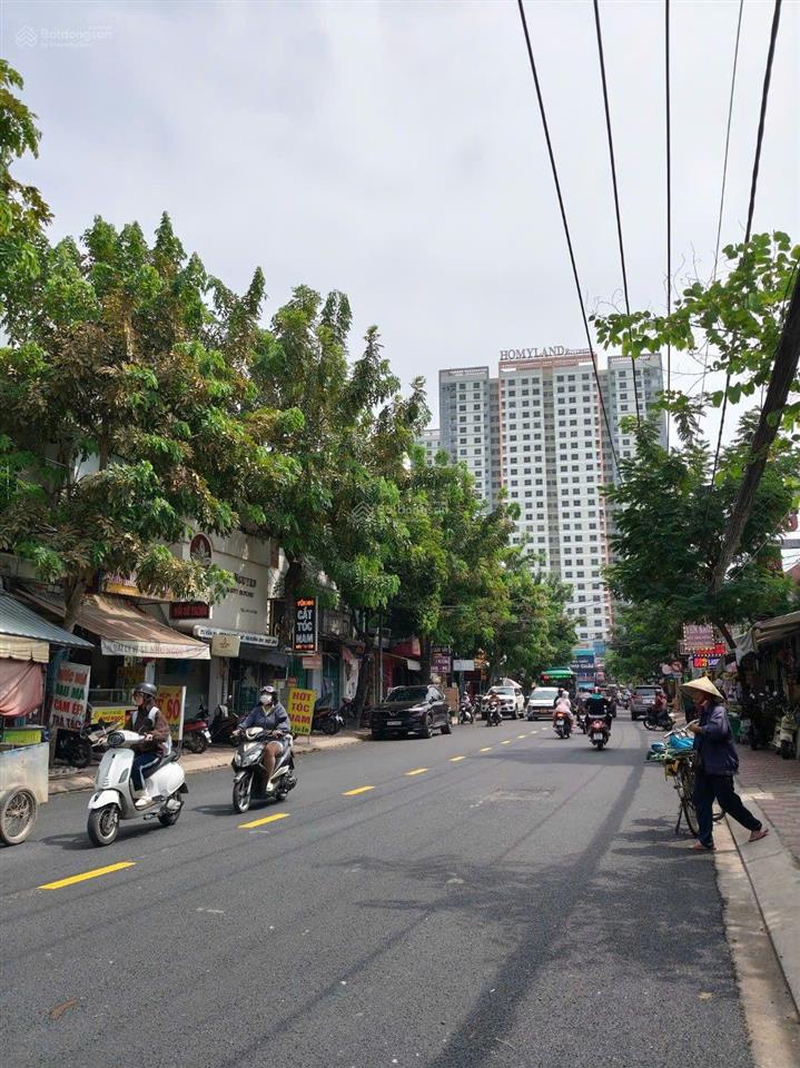 Nhà đẹp vị trí đẹp, tiềm năng tăng giá mạnh, trước nhà có đường dự phóng 12m, diện tích sàn 260m