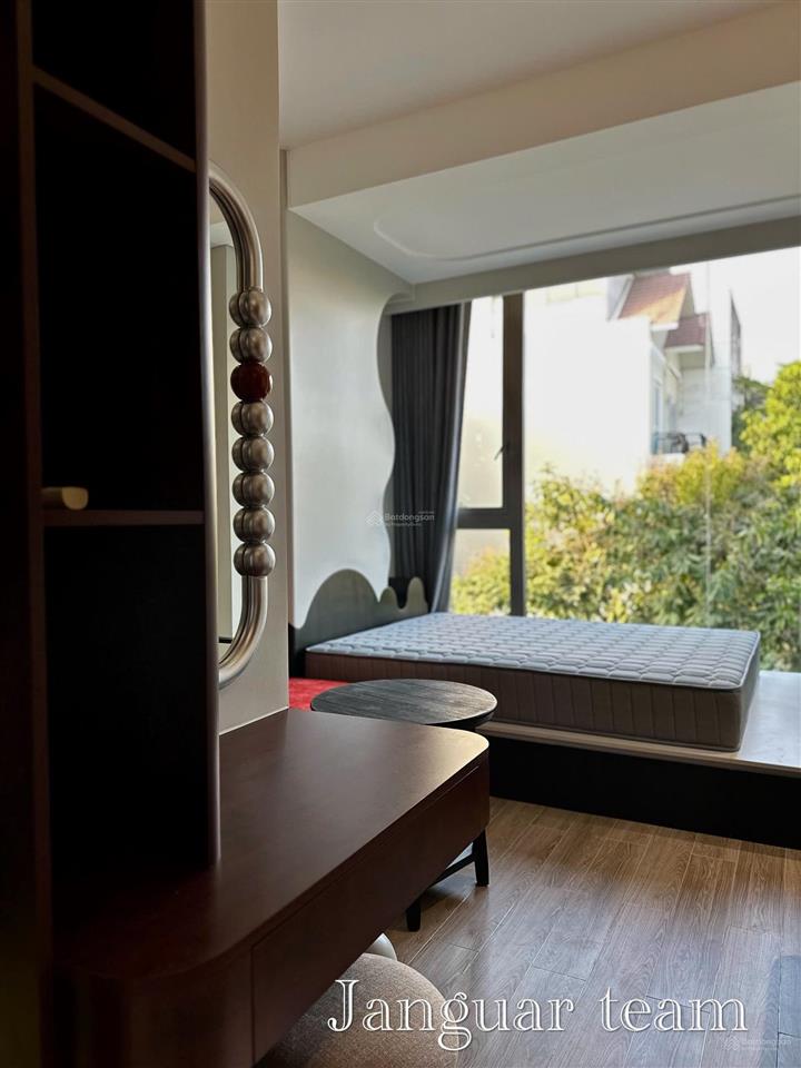 Cho thuê căn hộ studio siêu xinh mới tinh  full nội thất có gu, ngay compound trần não an ninh