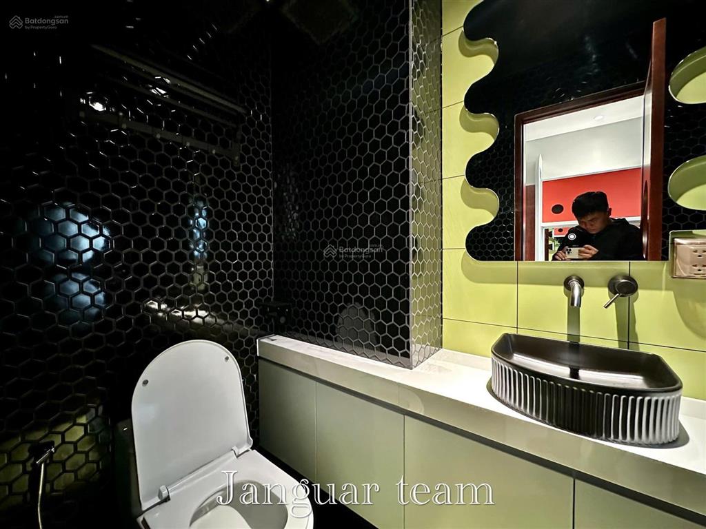 Cho thuê căn hộ studio siêu xinh mới tinh  full nội thất có gu, ngay compound trần não an ninh