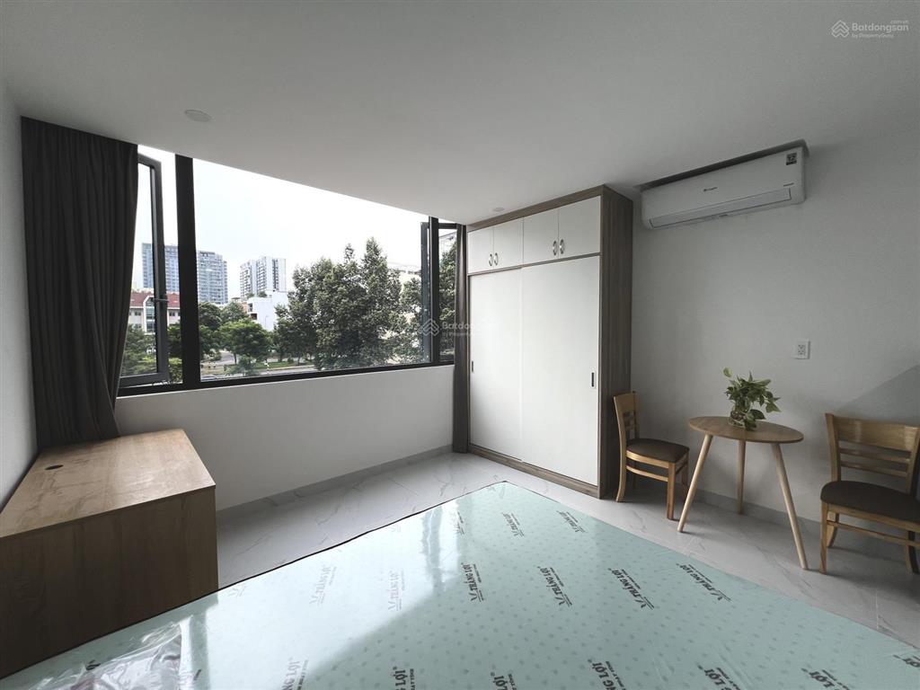 Cho thuê căn hộ studio ban công, gần sala đảo kim cương, full nội thất, thân thiện pet