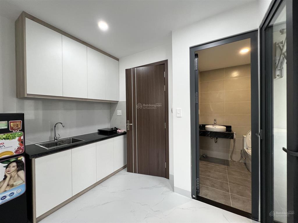 Cho thuê căn hộ studio ban công, gần sala đảo kim cương, full nội thất, thân thiện pet