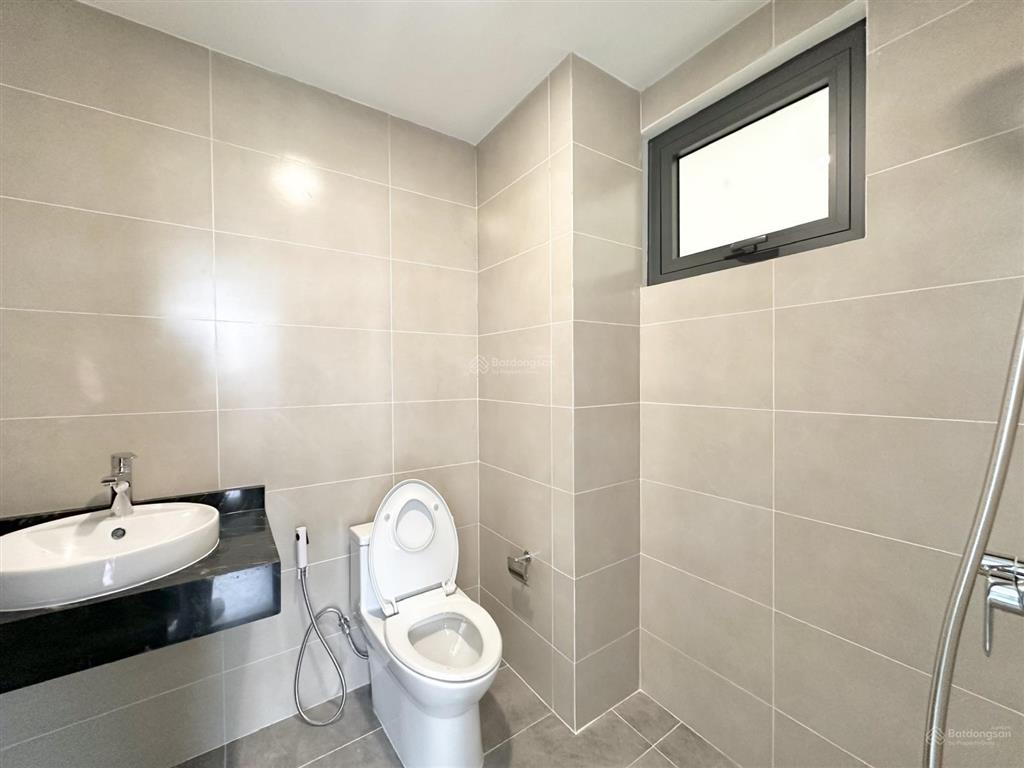 Cho thuê căn hộ studio ban công, gần sala đảo kim cương, full nội thất, thân thiện pet
