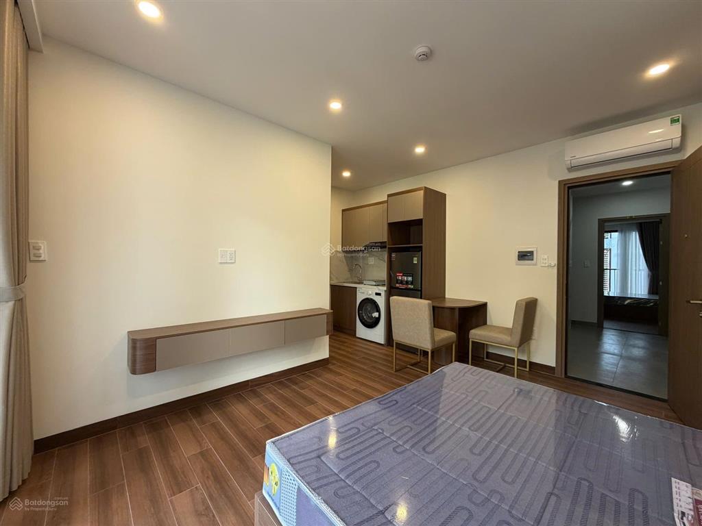 Cho thuê căn studio ban công thoáng  full nội thất gỗ ấm áp  cho nuôi pet  gần lake view
