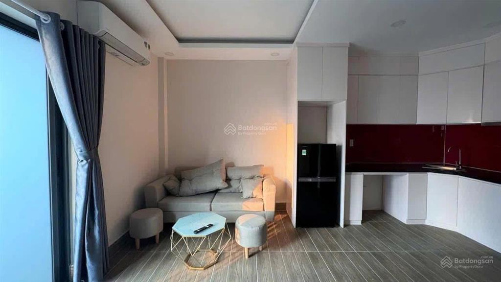 Cho thuê căn 1 phòng ngủ ban công thoáng  cho nuôi pet  gần lake view  full nội thất