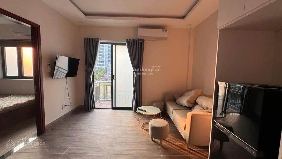 Cho thuê căn 1 phòng ngủ ban công thoáng  cho nuôi pet  gần lake view  full nội thất