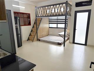 Cho thuê duplex ban công và studio  full nội thất  4' tới quận 1