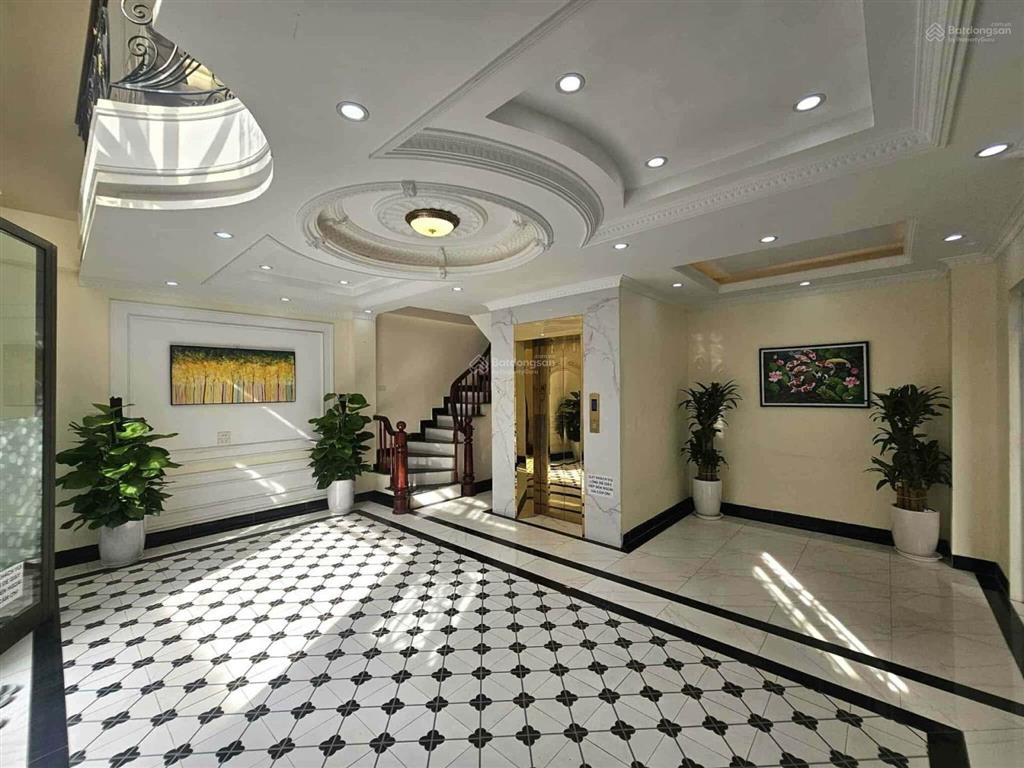 Bán nhà riêng đường nguyễn văn linh 40m, mặt tiền 6,3m, dài 8m, 6 tầng giá 11,8tỷ. sổ đẹp cất két