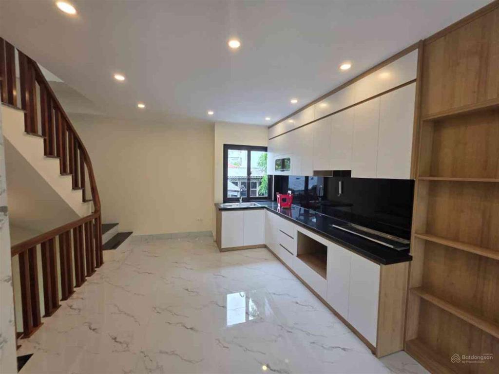 Ô tô vào nhà dương văn bé 60m2 5 tầng hàng xóm times city, gần metro 7,10 chỉ 13.8 tỷ