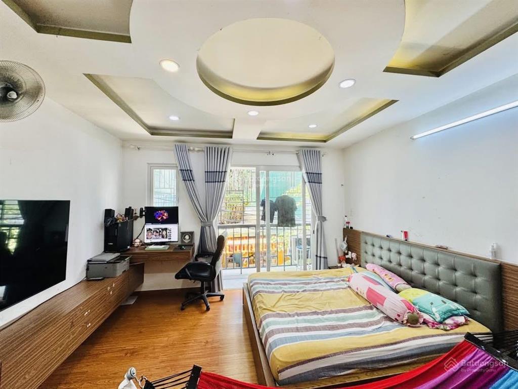 Tôi cần bán nhà huỳnh khương ninh, quận 1 81m2 (4.5x18m) sổ sẵn, đang thuê 28 triệu