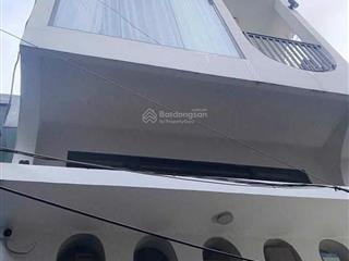 Cô hồng bán nhà vườn chuối, phường 4, quận 3 68.85m2 (5.1x13.5m) sổ sẵn, gần chợ bàn cờ