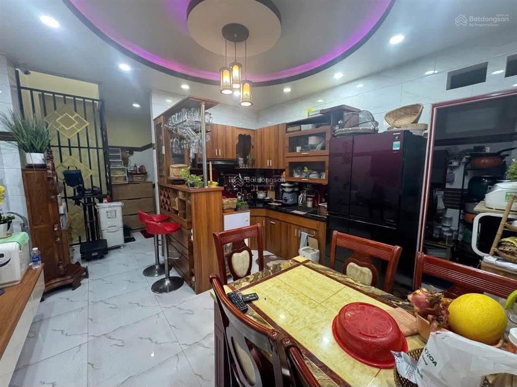 Nhà đẹp ở ngay âu dương lân, quận 8, 100m2. pháp lý chuẩn, công chứng nhanh!