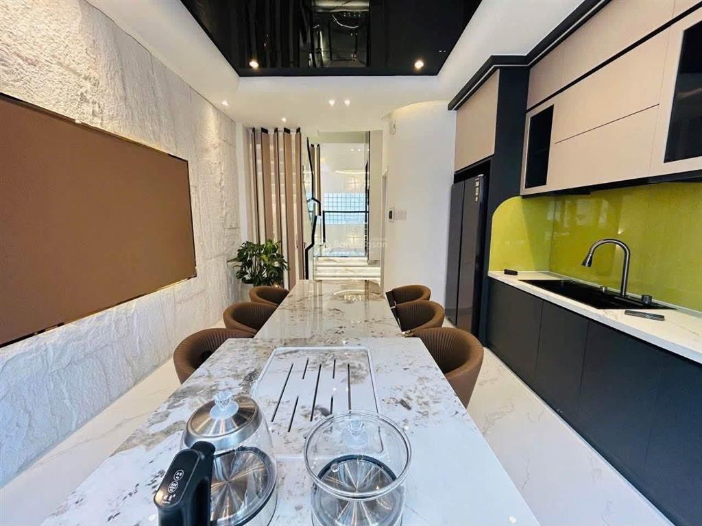 Nhà đẹp  giá mềm ngay khu ngô đức kế, bình thạnh với giá siêu mềm 80m2 (4x20m), shc