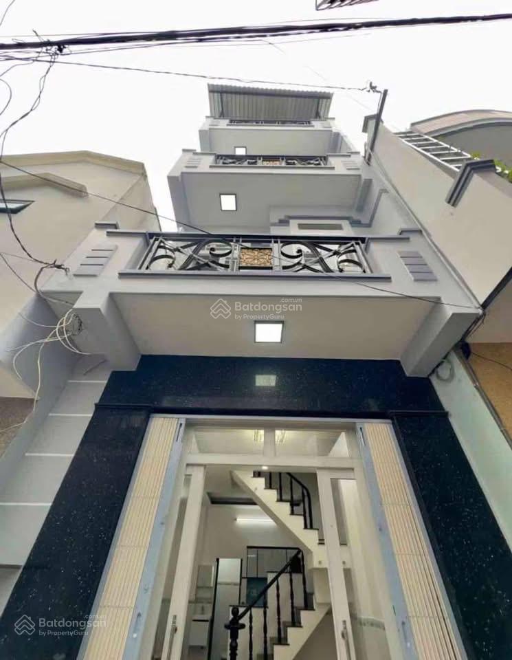 Kẹt tiền cần bán gấp căn nhà tại đường cao thắng, quận 10. chỉ 6 tỷ 350/56m2, shc!!!