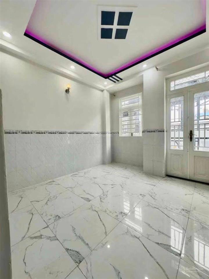 Kẹt tiền cần bán gấp căn nhà tại đường cao thắng, quận 10. chỉ 6 tỷ 350/56m2, shc!!!