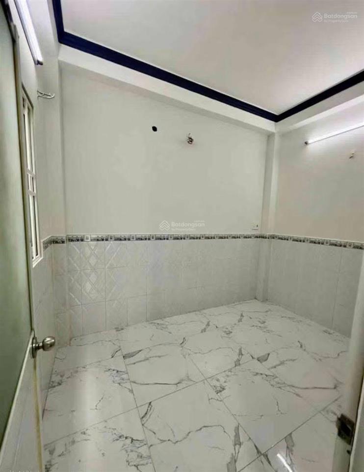 Kẹt tiền cần bán gấp căn nhà tại đường cao thắng, quận 10. chỉ 6 tỷ 350/56m2, shc!!!