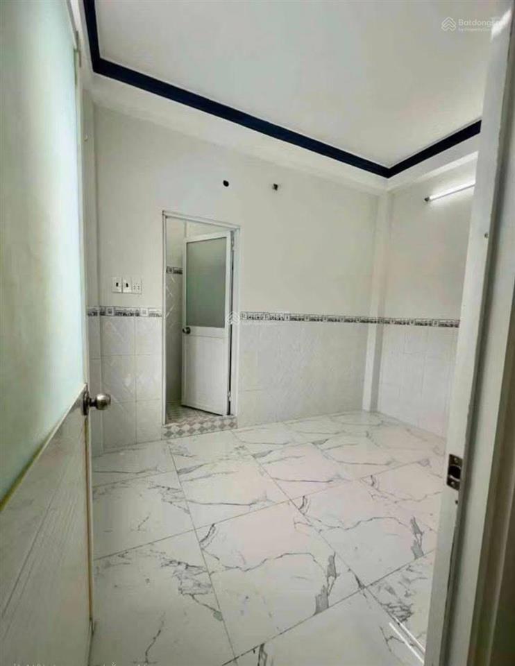 Kẹt tiền cần bán gấp căn nhà tại đường cao thắng, quận 10. chỉ 6 tỷ 350/56m2, shc!!!